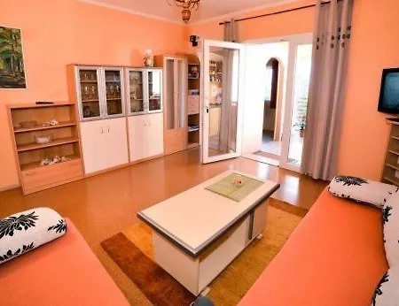 In With Sea View, Terrace, Air Conditioning, Wi-fi 아파트
