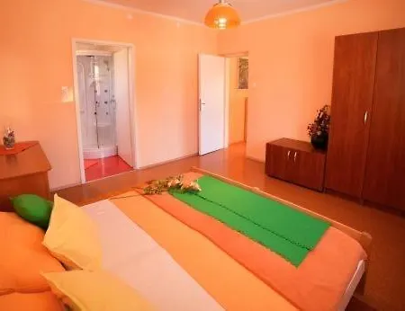 In With Sea View, Terrace, Air Conditioning, Wi-fi 아파트 파코스탄