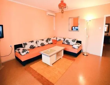 Apartament In With Sea View, Terrace, Air Conditioning, Wi-fi Pakoštane